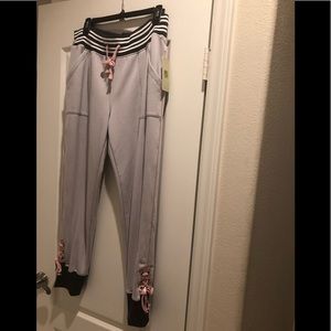 Women sport pants